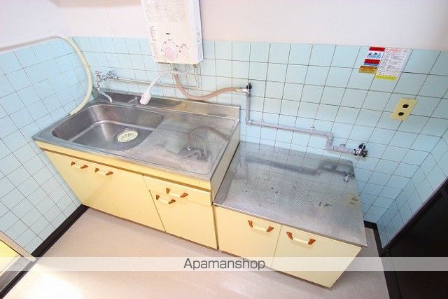 鶴ケ岡マンションの内装写真