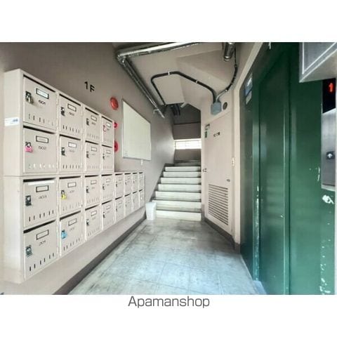 内山ビルの内装写真