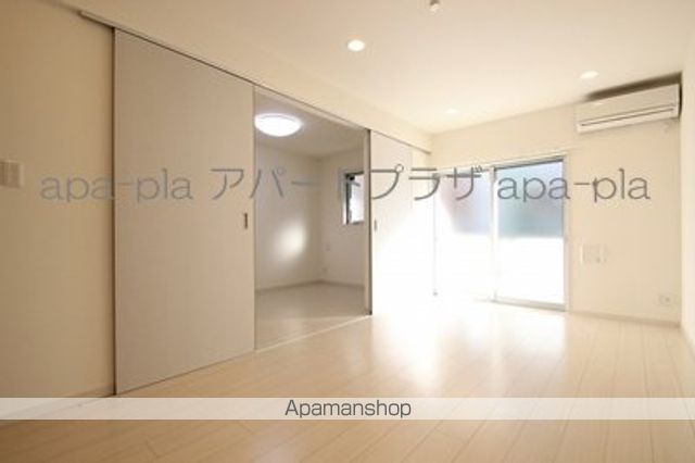 リブリ・ROCHEIIの内装写真