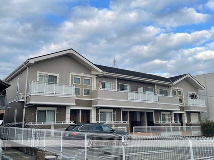 ソレアード左義長[1K/52.71m2]の外観1