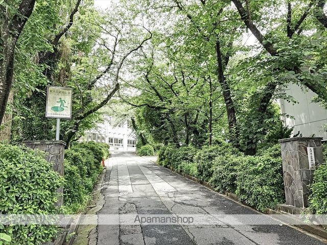 イースト オレヌの周辺写真