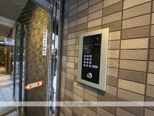 ラピス天満橋の玄関写真