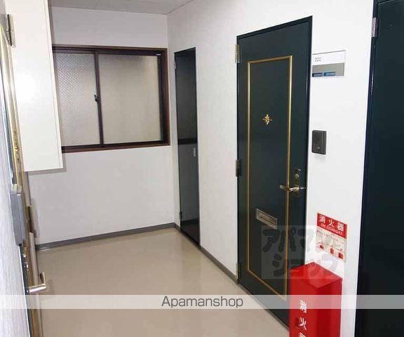 大西マンションの外観写真