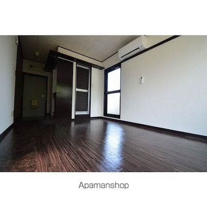 ドール本願寺[1R/16.24m2]のリビング・居間1