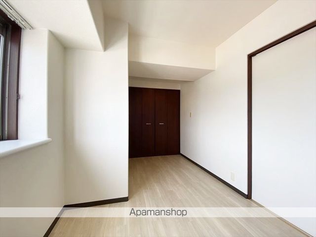 ビバリースクエア老松の内装写真