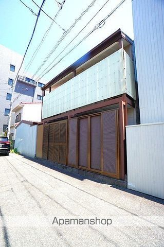クレストールの外観写真
