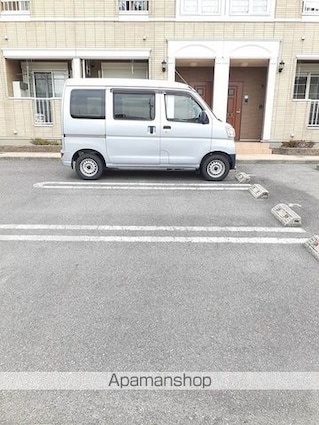 エトワールＭ　Ⅱ棟[1LDK/51.13m2]の駐車場