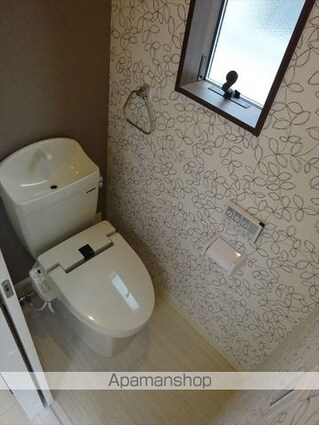 和歌山県和歌山市弁財天丁[1R/26.07m2]のトイレ