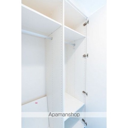 市谷台町坂フロント[1K/25.02m2]の収納