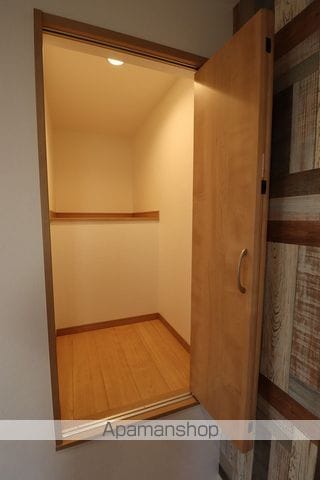 IRAVATIの内装写真
