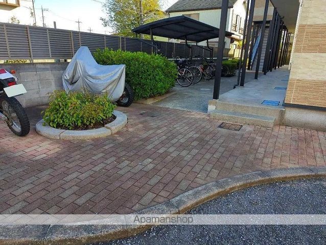 レオパレスPINE LIKEの外観写真