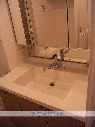 東京都中野区中央１丁目[1DK/28.44m2]の洗面所