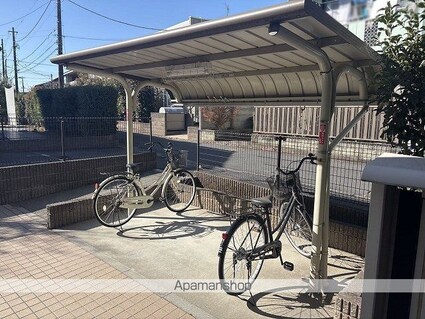 レオパレスメイプルコートⅡ号館[1K/23.61m2]の共用部1