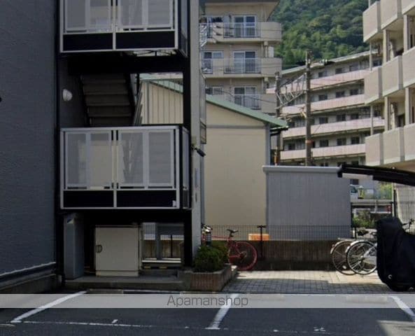 レオパレス長府駅の玄関写真
