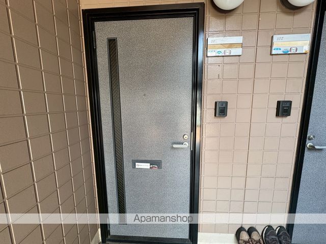 メゾン・サンフェニックスの玄関写真