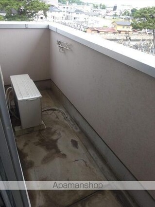 和歌山県和歌山市吹上３丁目[1K/25.91m2]のバルコニー