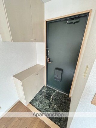 ＫＯＳＨＩＤＡ　Ｋ４（旧越田ビル）[1K/19.84m2]の玄関