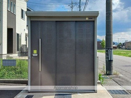 福井県坂井市春江町西太郎丸[1LDK/50.01m2]の共用部