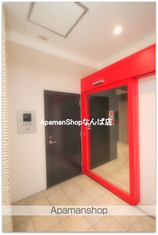 パーフェクトライフ九条の玄関写真