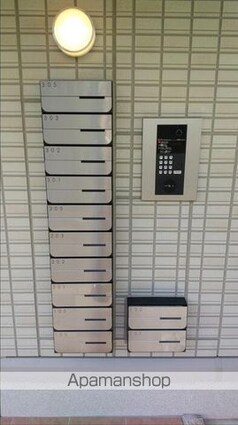 Ｄーｒｏｏｍ日前宮前（ニチゼングウマエ）[1LDK/55.14m2]のエントランス3