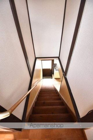安芸高田市 2階建 築52年の内装写真