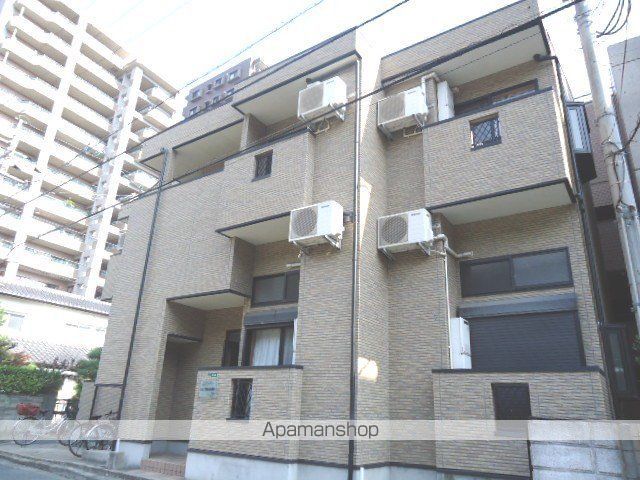 ピュア姪浜参番館の玄関写真