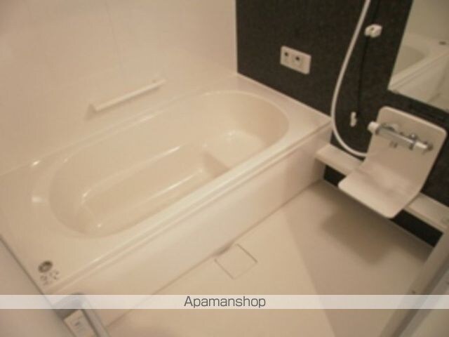 ＤーｒｏｏｍシルクマムＢ[3LDK/68.76m2]のバス