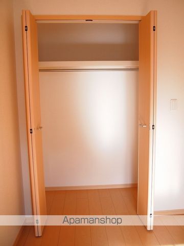 ゼファーIIの内装写真