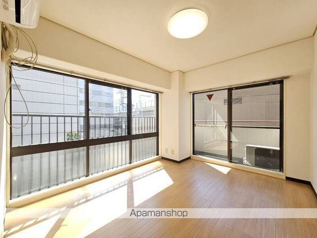 中銀音羽マンシオンの内装写真