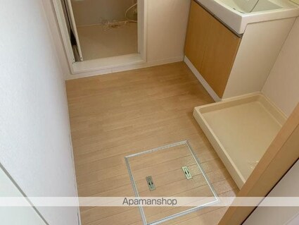 カトルカール[1R/35.82m2]の内装1