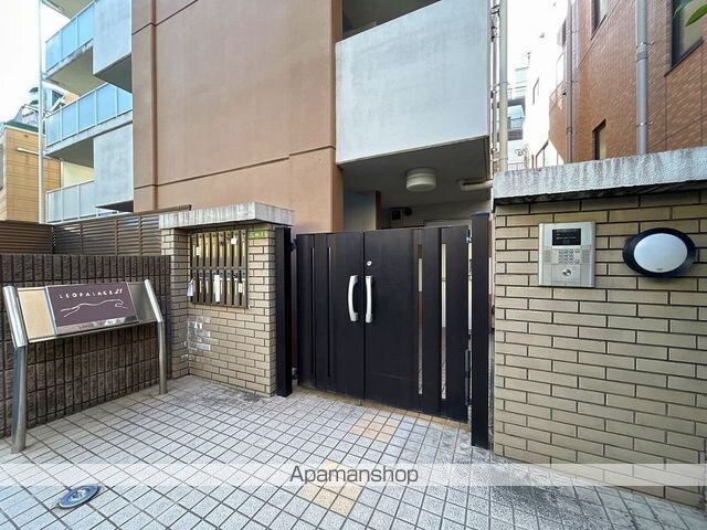 レオパレス本駒込[1K/20.23m2]のエントランス