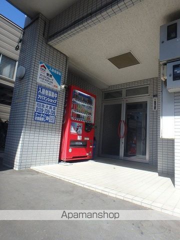 KWビル壱番館の玄関写真