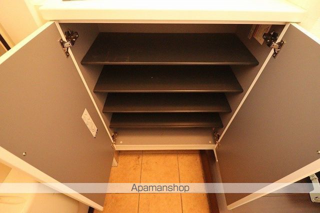 detached 北海道千歳市本町５丁目1502-23

地図を見る