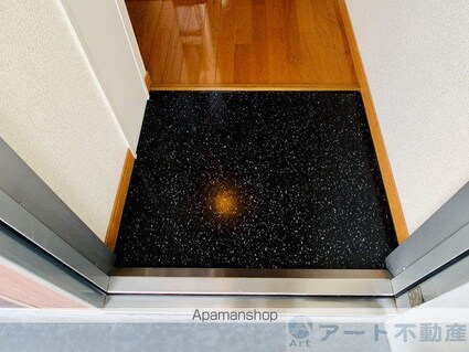レオパレスグランドカメリアⅥ[1K/23.18m2]の玄関