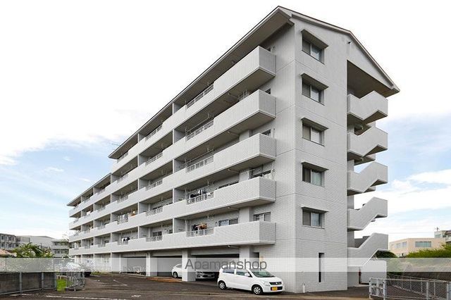 屋島ハイツの外観写真
