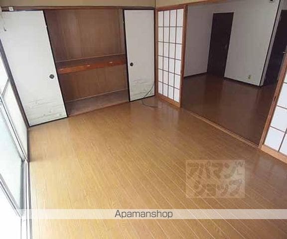 平岡マンションの内装写真