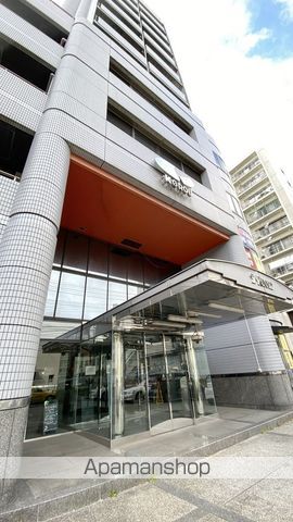 アルバ鹿田町の玄関写真