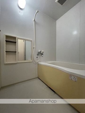 カーサKAWAUTIの内装写真