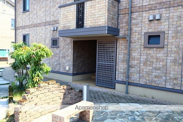 グローヴ Bの玄関写真