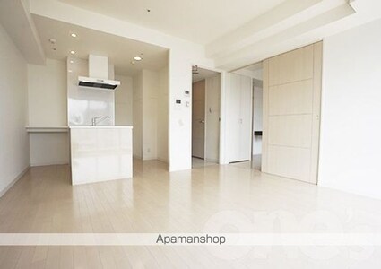 ＩＺＵＭＩ　Ⅰ[1LDK/40.7m2]のリビング・居間