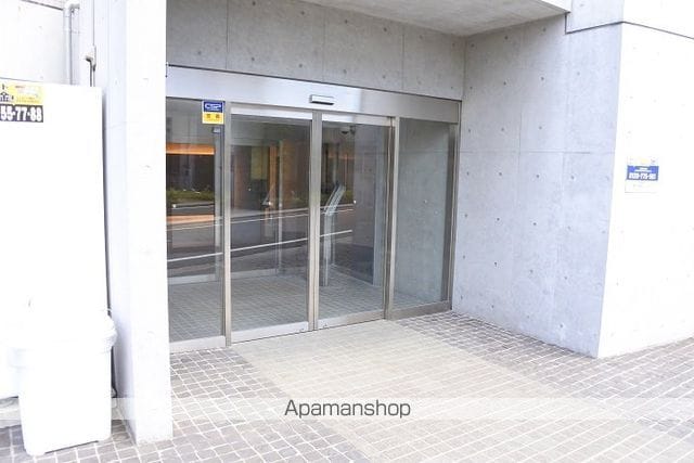 プラウドフラット仙川の玄関写真