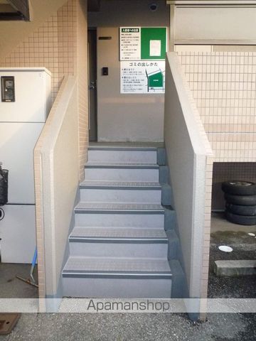スカイハイム東中野の外観写真
