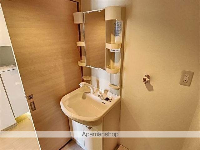 ADEN箱崎駅前の内装写真