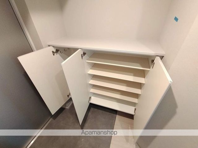TOPAZ江坂の内装写真