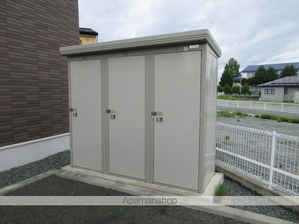 コンフォート津志田・Ｂ[2LDK/66.02m2]の共用部1