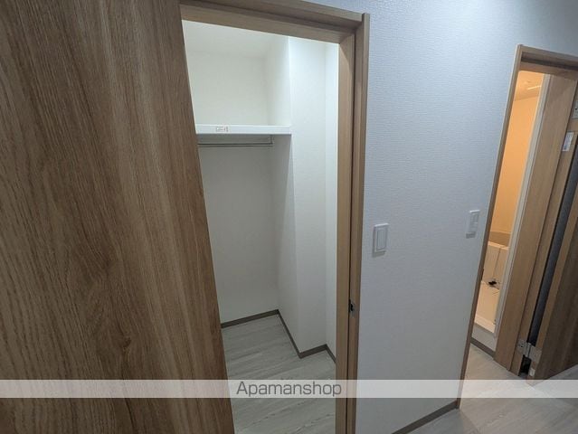 COLLINA中山新町の内装写真