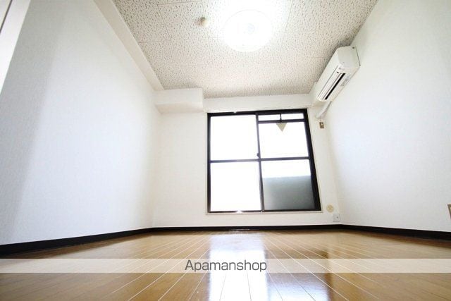 センチュリー新大阪の内装写真