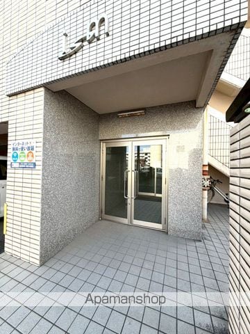 日豊本線 宮崎駅 徒歩8分 7階建 築24年の玄関写真