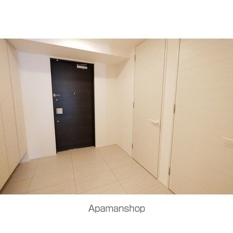 コンフォリア新宿イーストサイドタワーの内装写真