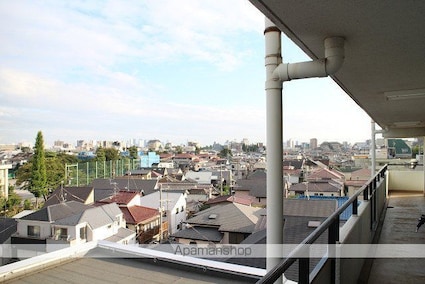 メゾン・ド・ゼフィール[3LDK/59.2m2]の共用部3